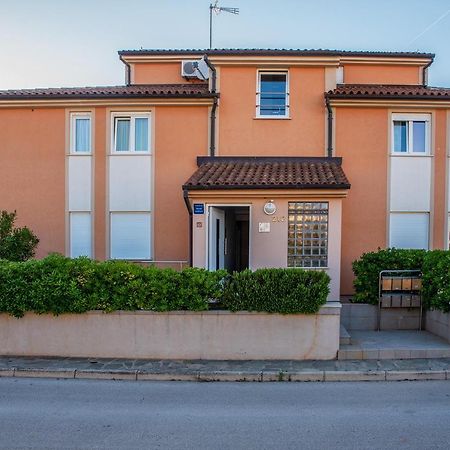 Apartman Maksim Banjole Ngoại thất bức ảnh